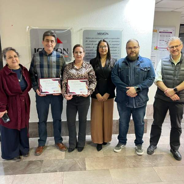 Entrega de reconocimientos a Servidor Público Íntegro en ICRESON.